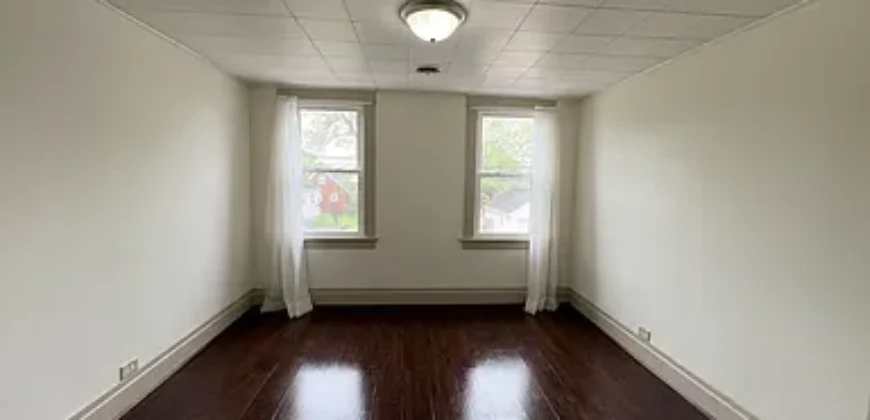 80 Meadow Pl APT 3, Buffalo, NY 14225