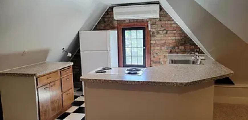 40 Agassiz Cir #2, Buffalo, NY 14214