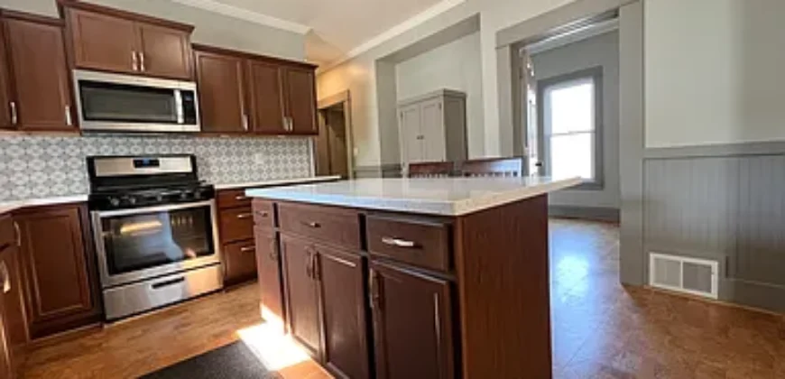 245 Chandler St #1, Buffalo, NY 14207