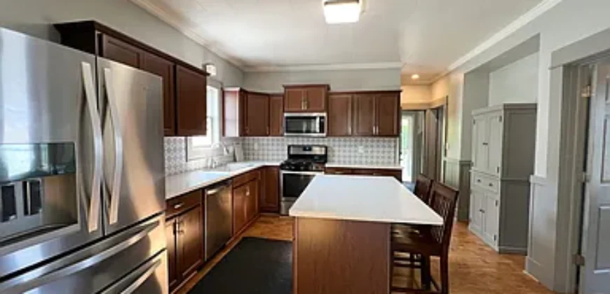 245 Chandler St #1, Buffalo, NY 14207